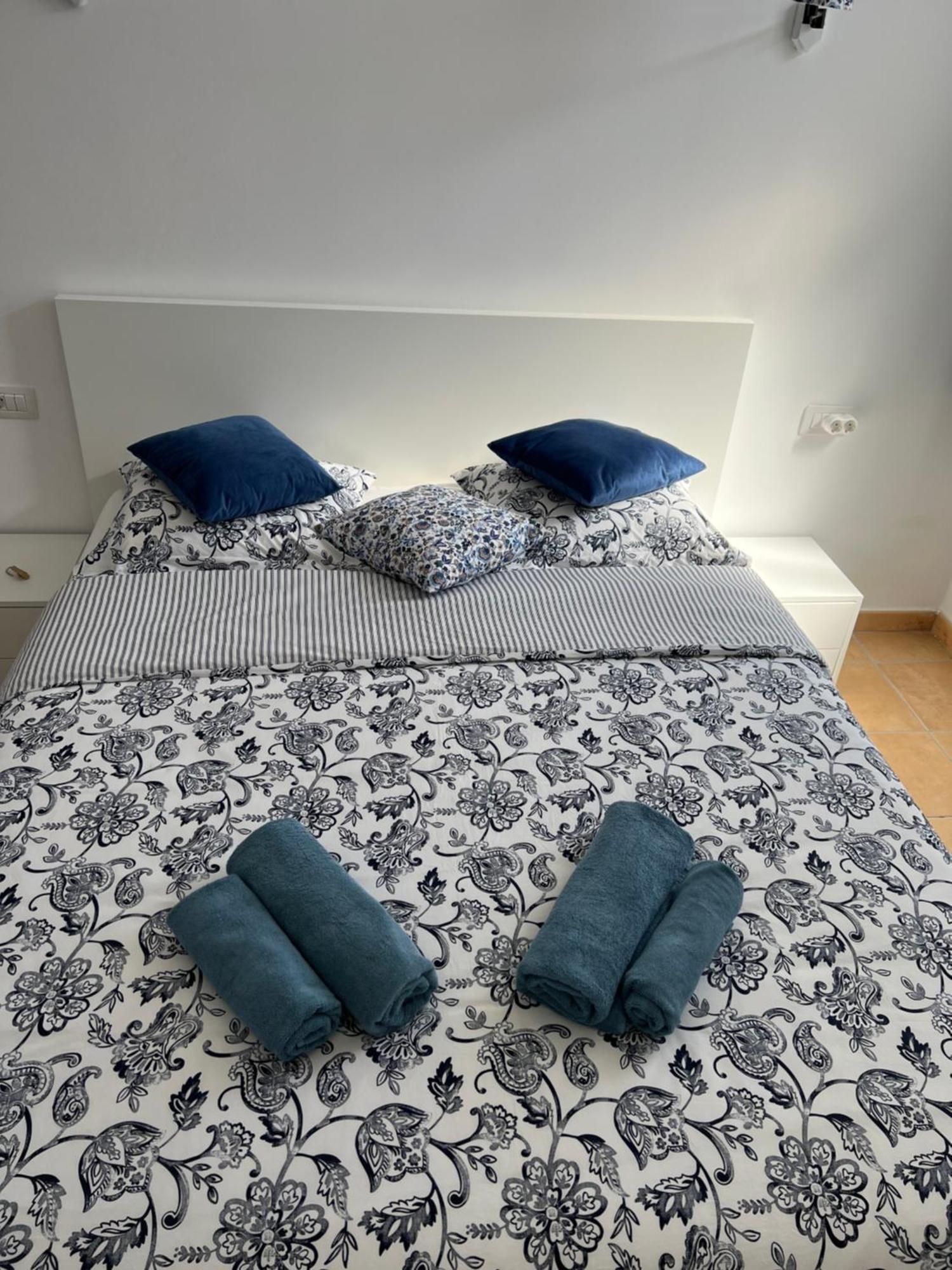 Lovely Sunny Apartment أذيخي المظهر الخارجي الصورة